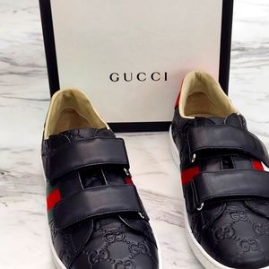 Gucci Women 5.5 black and red sneakers